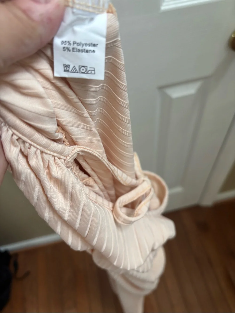 With Love Molly The Eden Wide Leg Jumpsuit in Apricot, Size L, NWOT - Picture 6 of 6